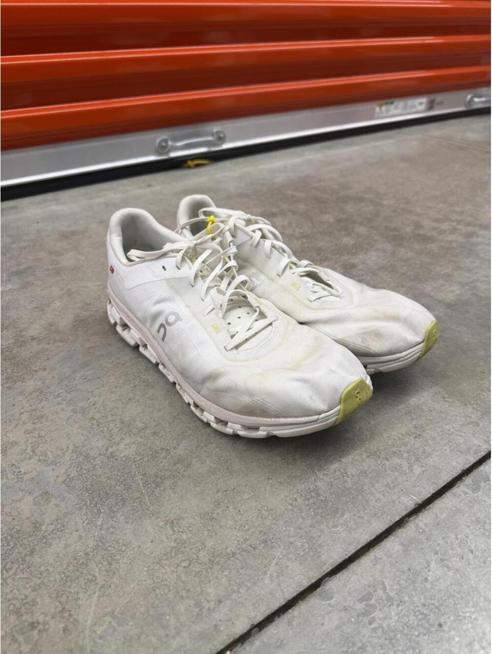 on cloud oncloudflow 4 white and green running gym shoes size 13 MENS